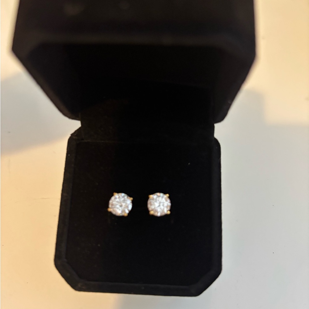 1ct Gold Moissanite Earrings
